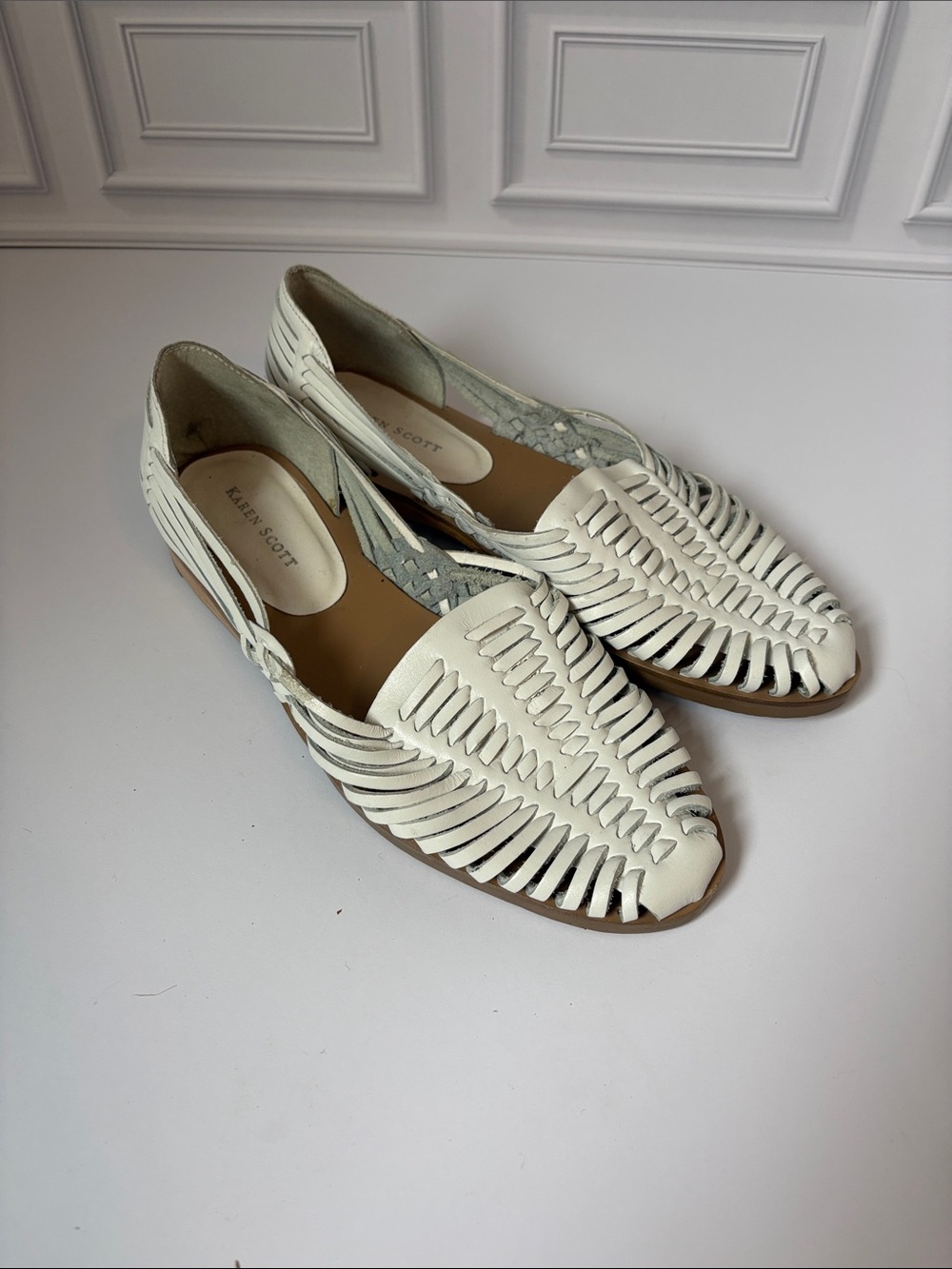 Karen Scott White Woven Huarache Flats Size 8